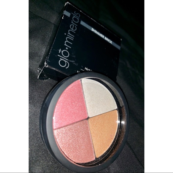 Glo Skin Beauty Other - Glo Minerals Shimmer Brick